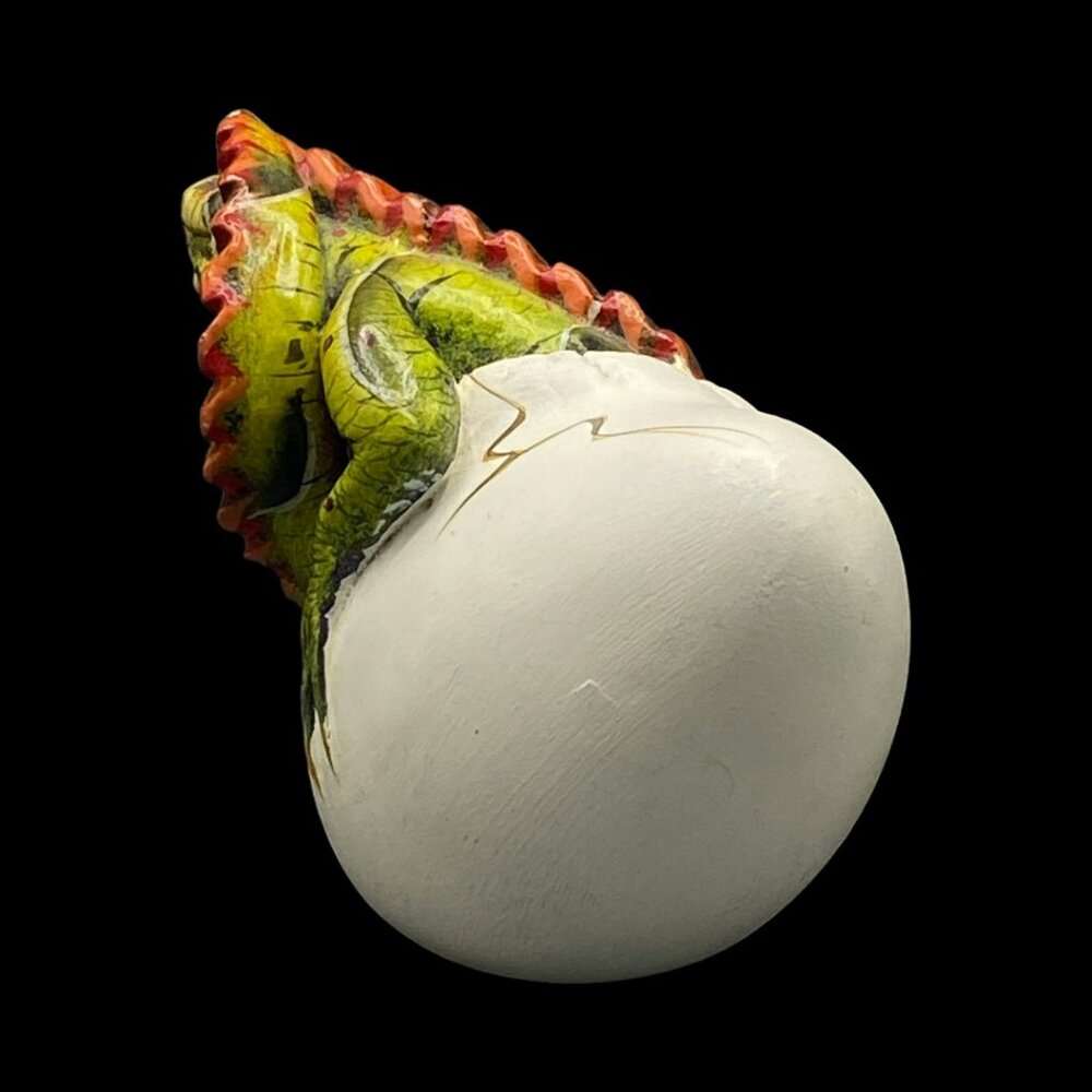 Handmade Mexican Iguana Emerging from Egg Sculpture Hand Painted Signed Macias - Picture 5 of 11